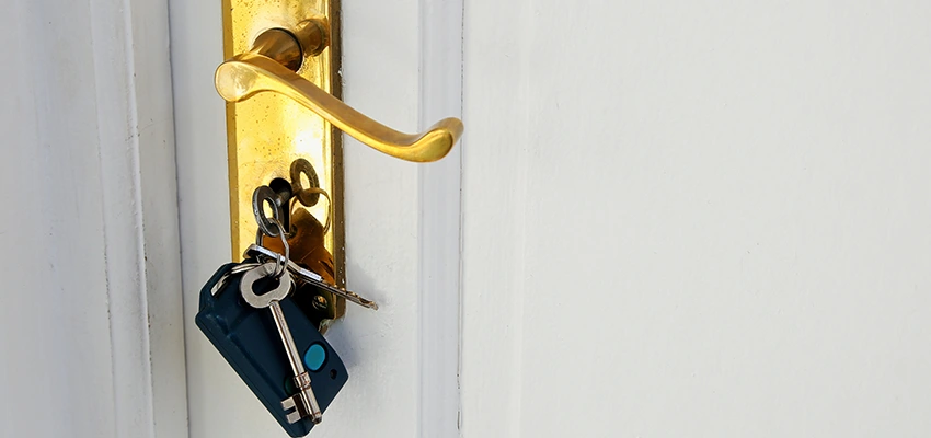 Broken Door Key Extraction in Ashland, CA